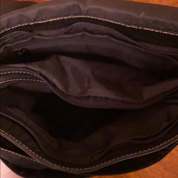 Latico Black Shoulder Bag - Picture 7 of 9